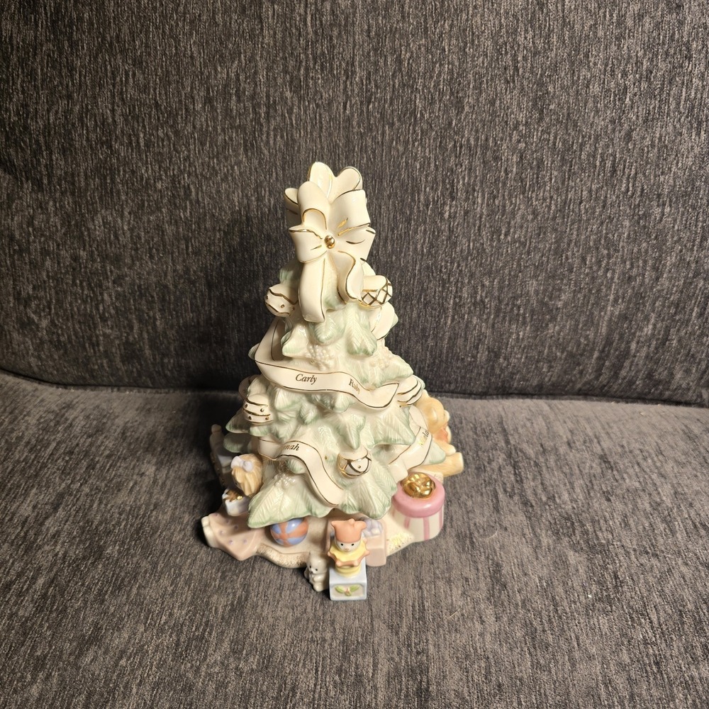 Lenox Holiday Traditions Christmas‎ Tree Presents Bear Gold Trim 8" Excellent
